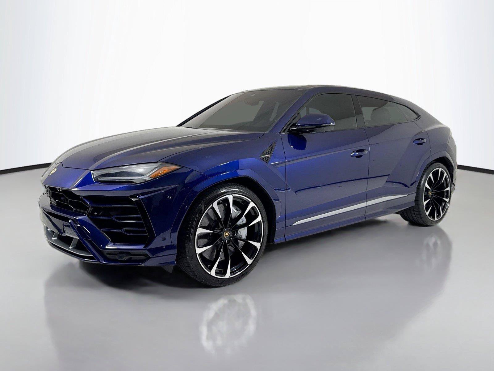 Used 2020 Lamborghini Urus AWD/4WD image 9