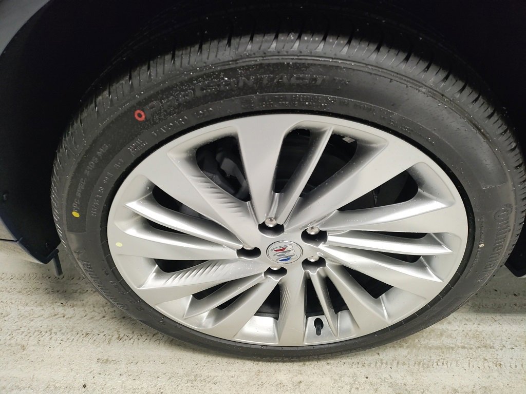 New 2026 Buick Envision Avenir image 20