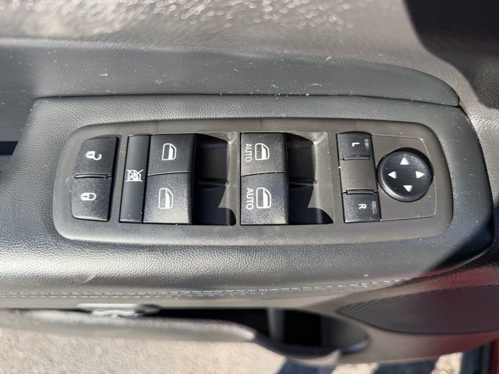 Used 2021 Jeep Grand Cherokee Limited image 20