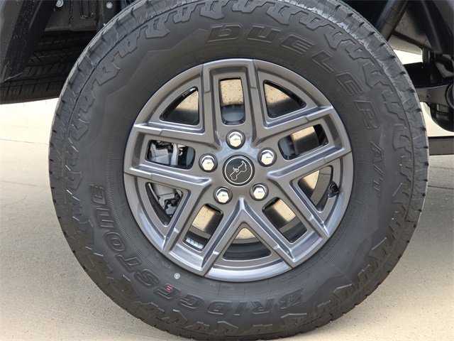 New 2025 Jeep Gladiator Sport image 9