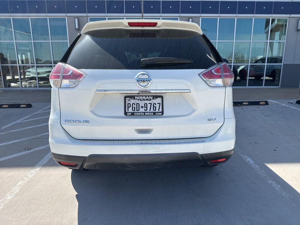 Used 2016 Nissan Rogue SV image 4