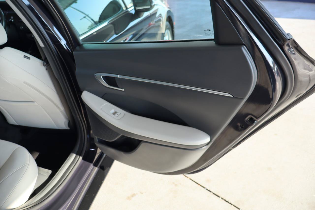 Used 2023 Hyundai Sonata SEL w/ Convenience Package FWD image 34
