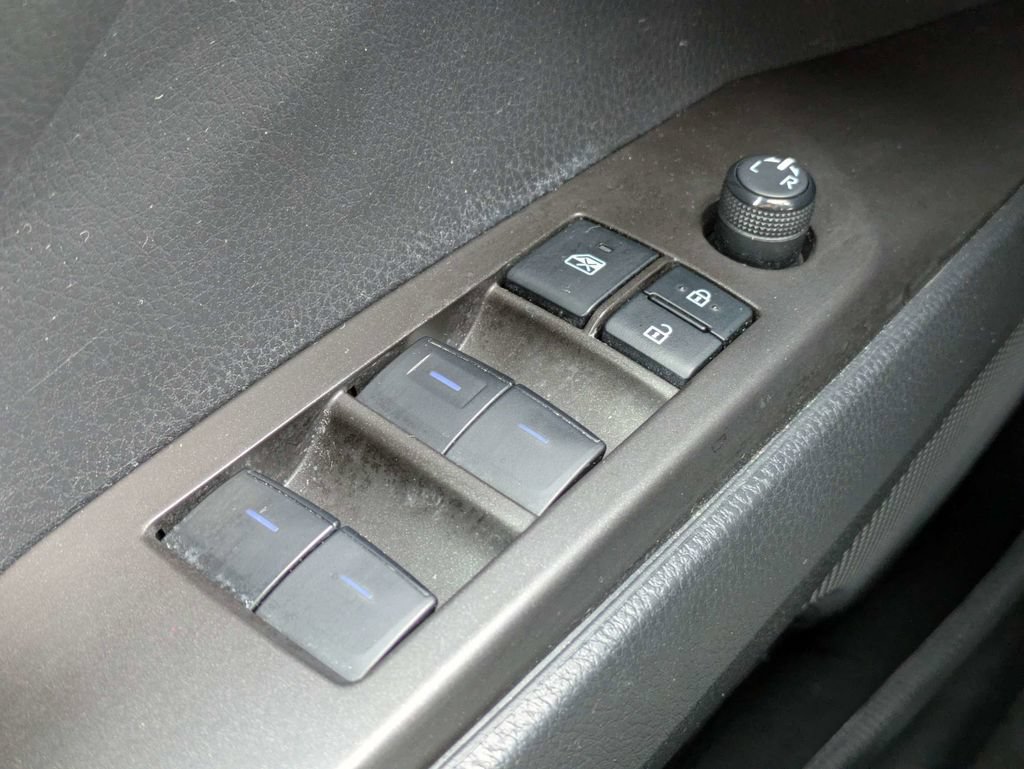 Used 2022 Toyota Camry LE FWD image 28