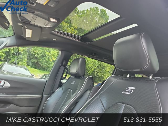Used 2025 Chrysler Pacifica Limited FWD image 24