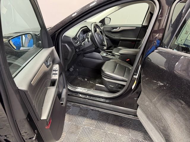 Used 2022 Ford Escape SEL image 15