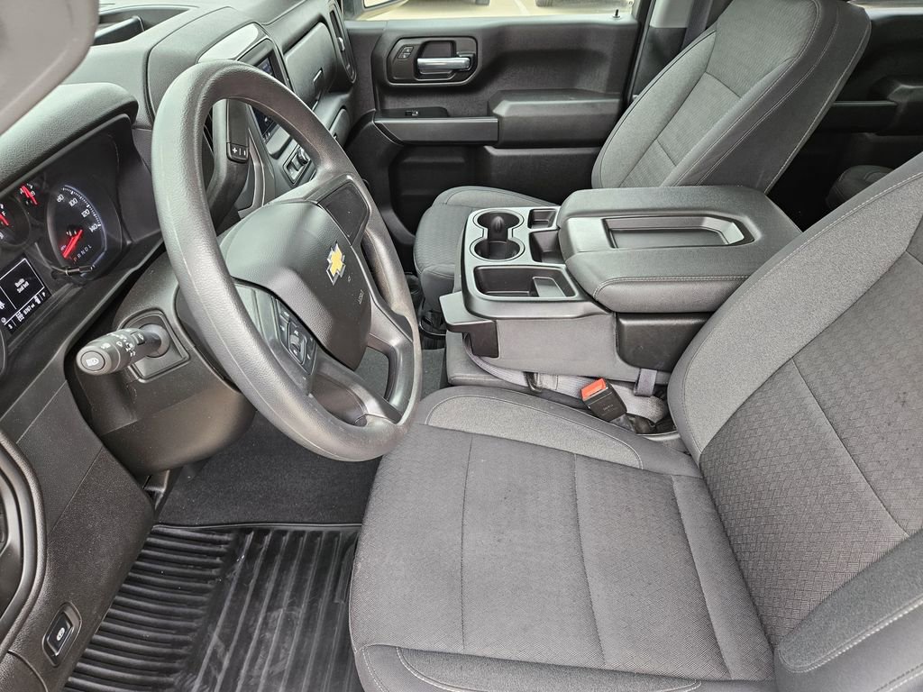 Used 2025 Chevrolet Silverado 2500 Custom w/ Custom Value Package AWD/4WD image 16