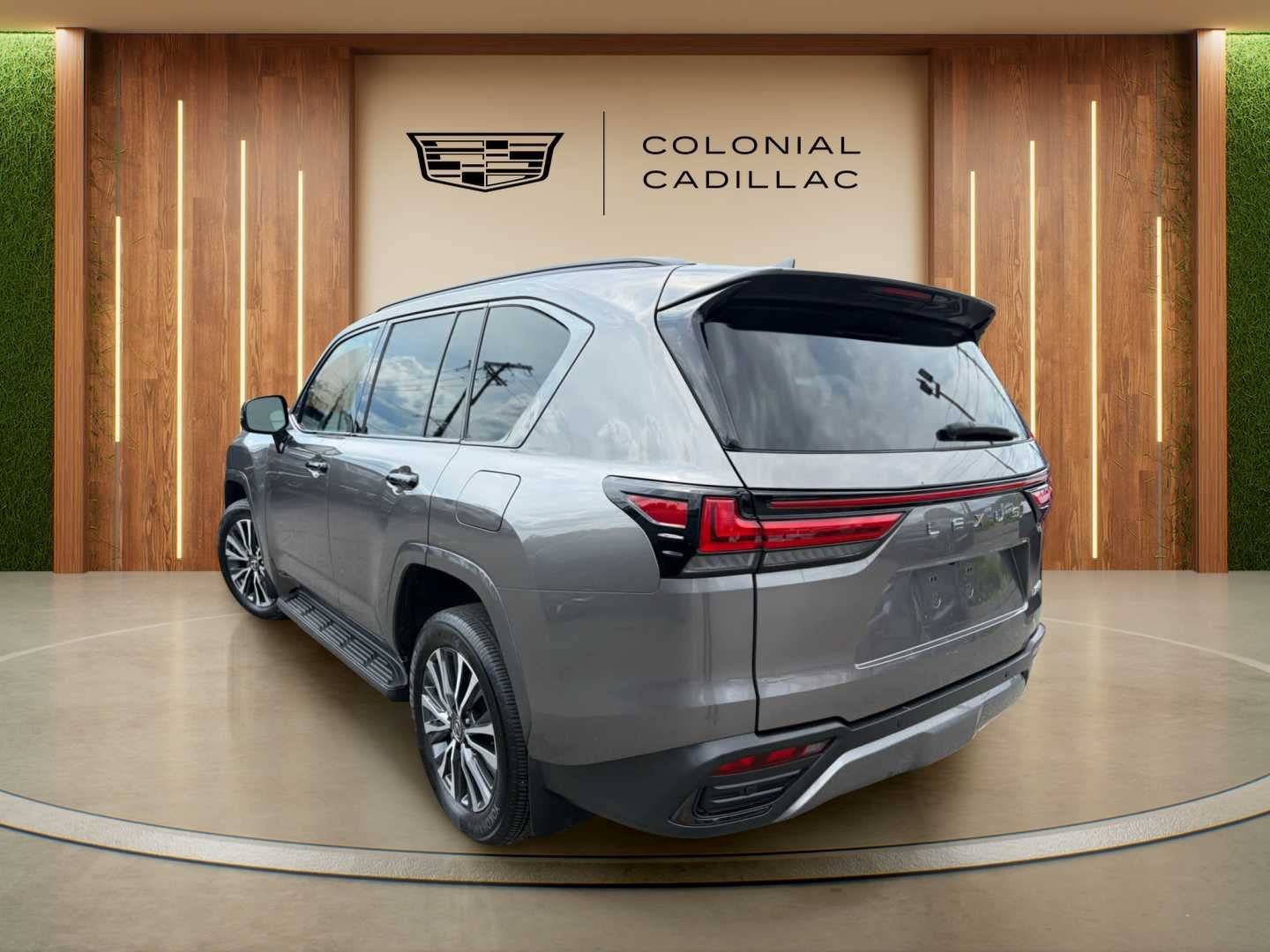 Used 2024 Lexus LX 600 4WD w/ Appearance Package image 4