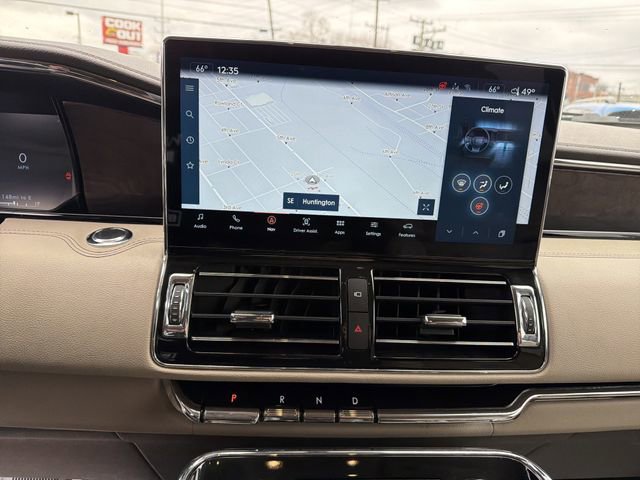 Used 2022 Lincoln Navigator Reserve image 20