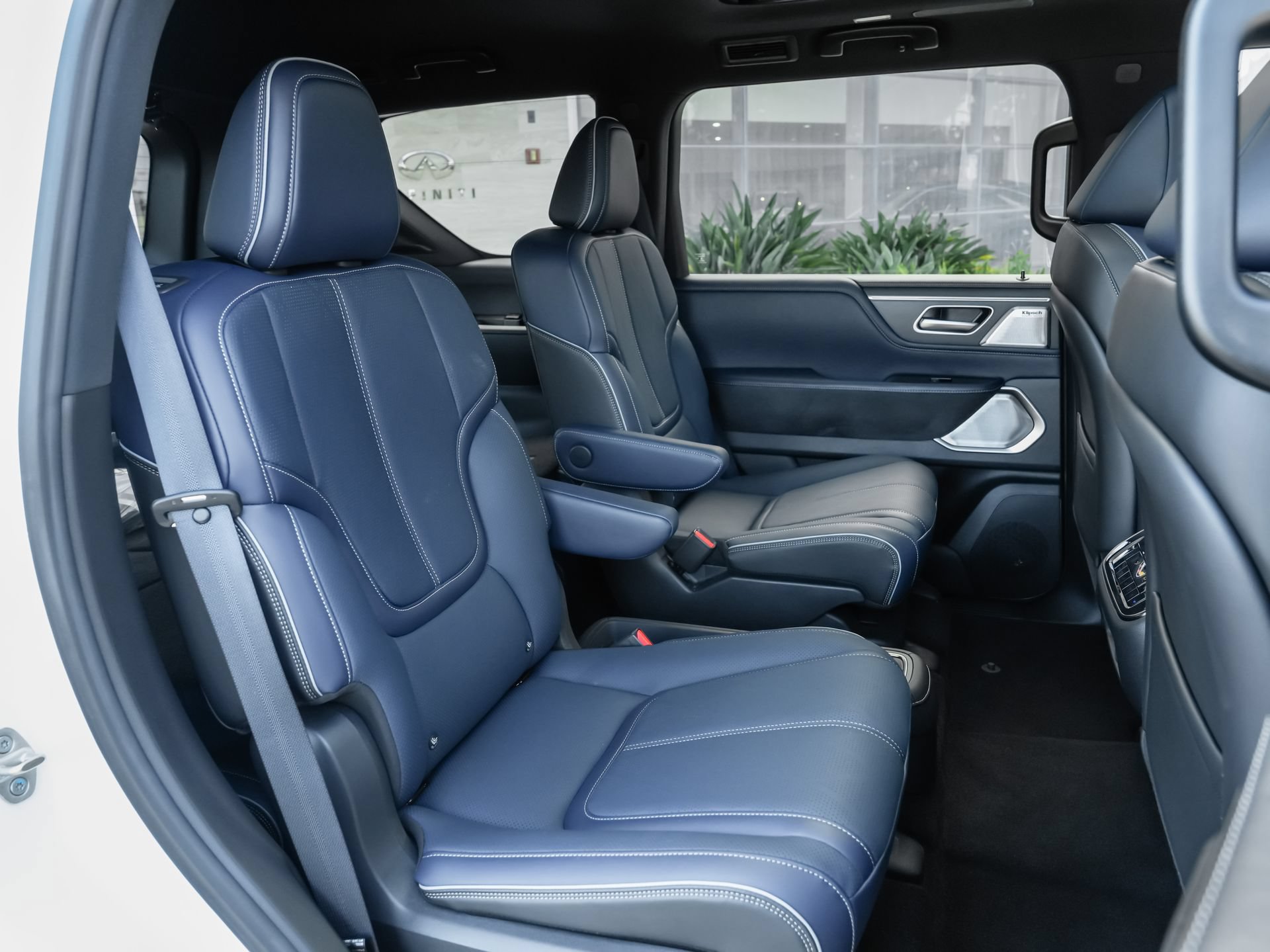 Certified 2026 INFINITI QX80 4WD image 36
