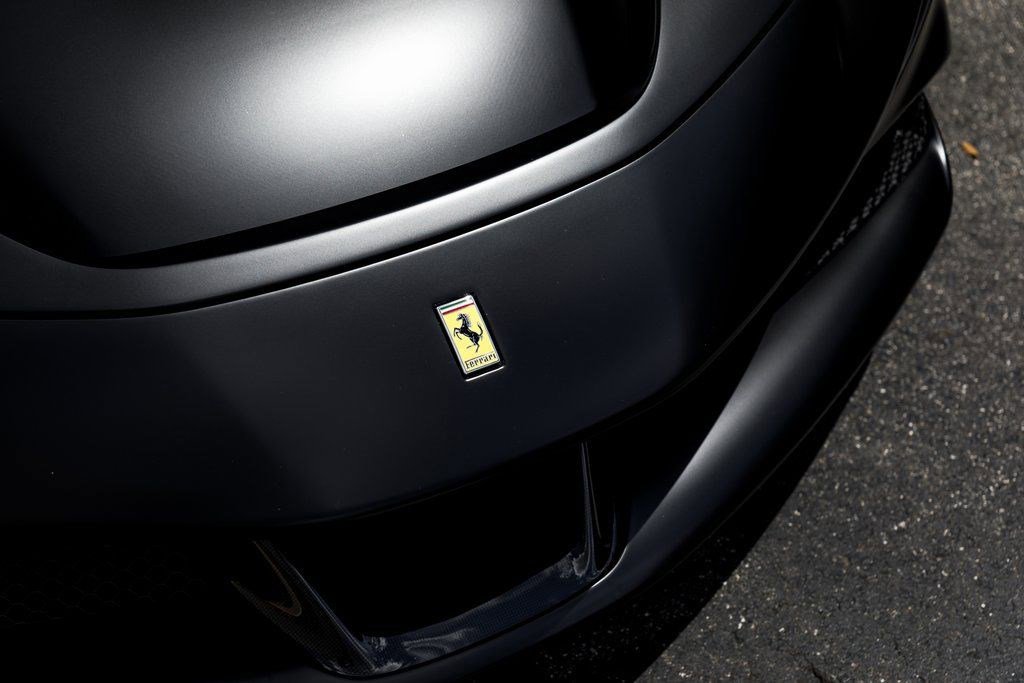 Used 2022 Ferrari SF90 Spider image 38