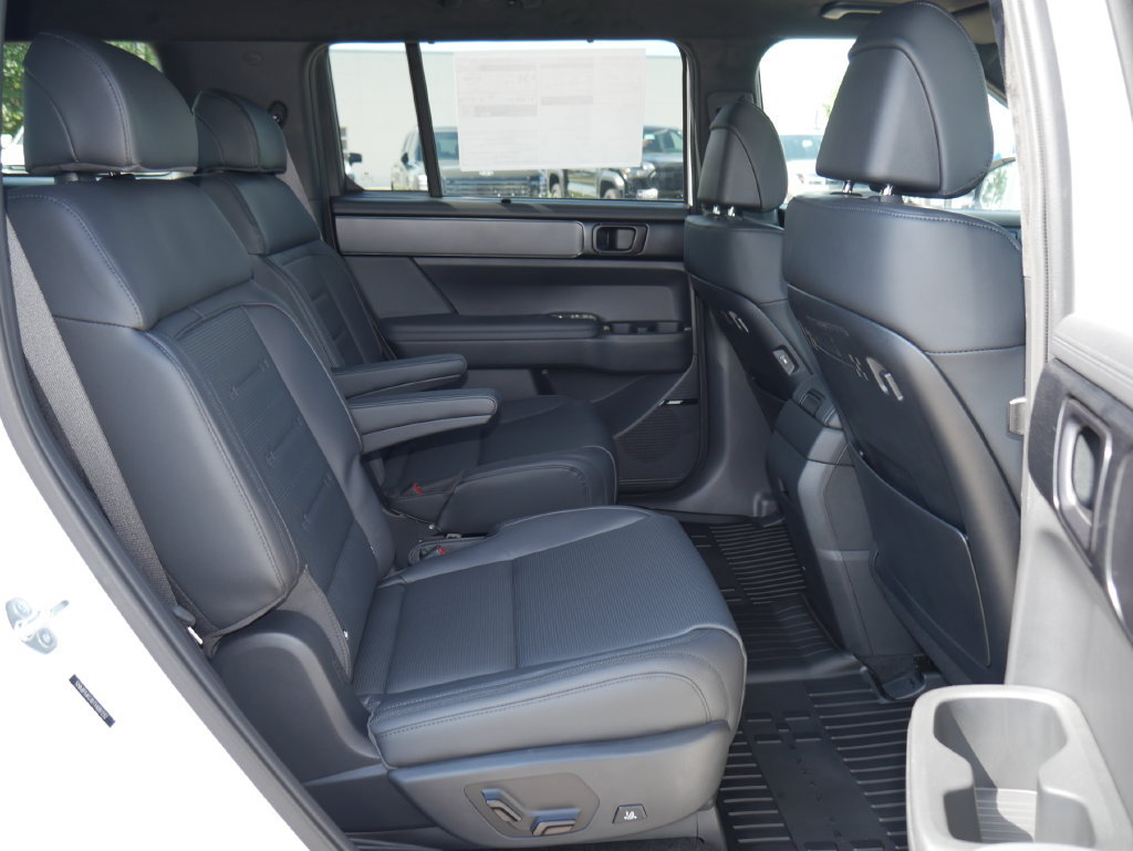 New 2026 Hyundai Santa Fe Calligraphy FWD image 28