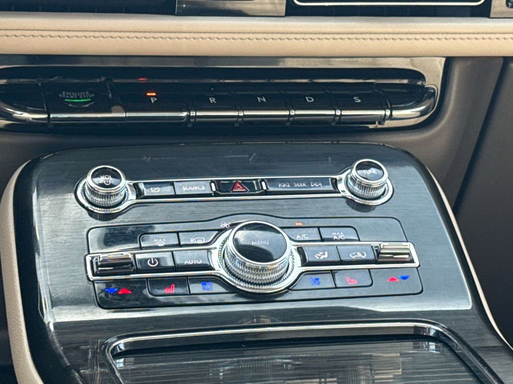 Certified 2023 Lincoln Nautilus Reserve image 20