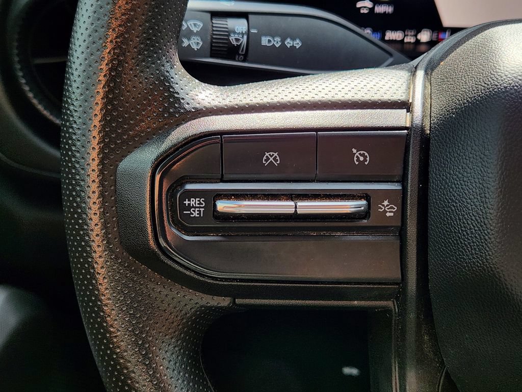 Used 2024 Chevrolet Colorado Trail Boss w/ Technology Package AWD/4WD image 27