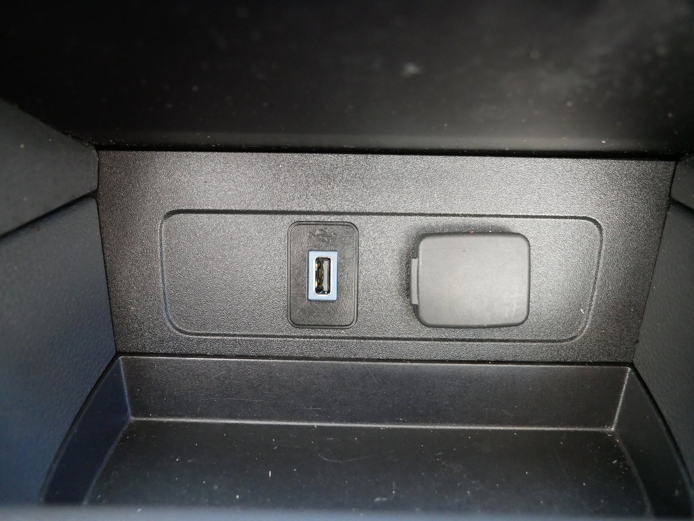 Used 2018 Ford Escape SE image 33