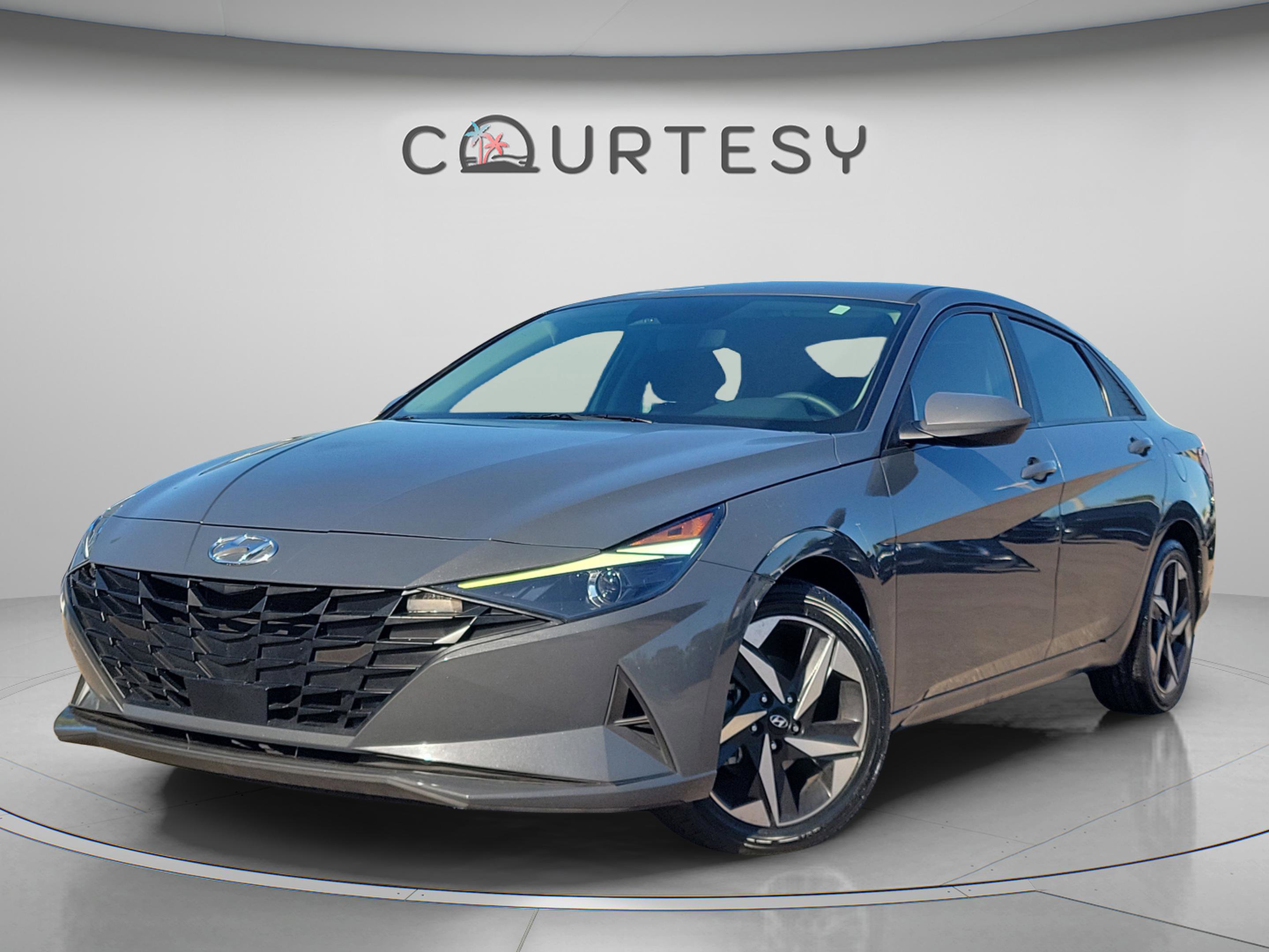 Used 2023 Hyundai Elantra SEL w/ Convenience Package image 1