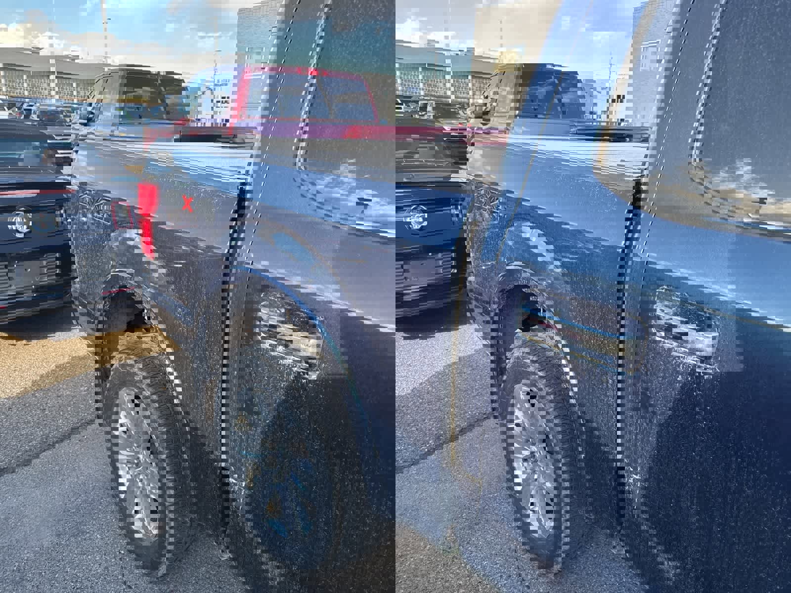 Used 2019 Ford F150 Platinum w/ Technology Package image 11