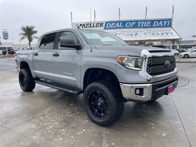 Used 2019 Toyota Tundra SR5 w/ SR5 Convenience Package image 2