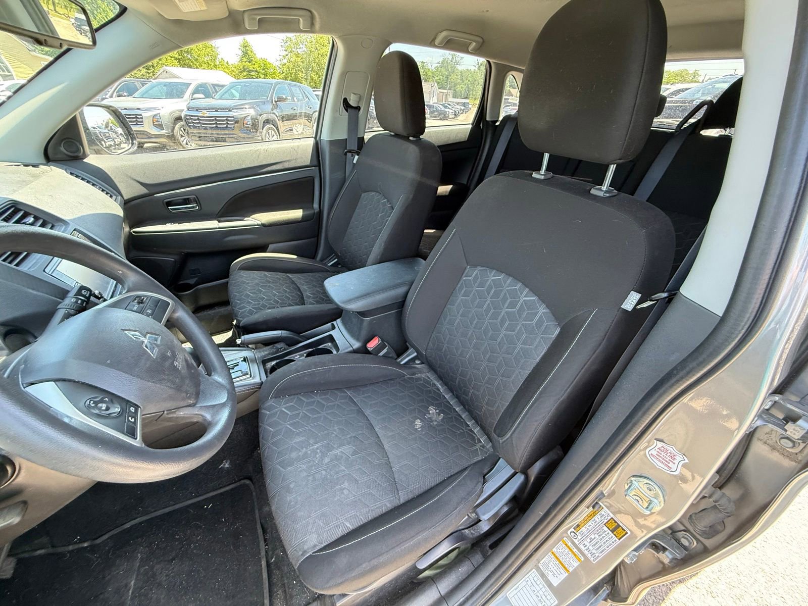 Used 2021 Mitsubishi Outlander Sport ES FWD image 16