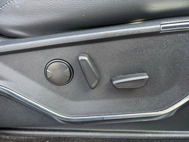 Used 2022 Ford F150 Lariat image 33