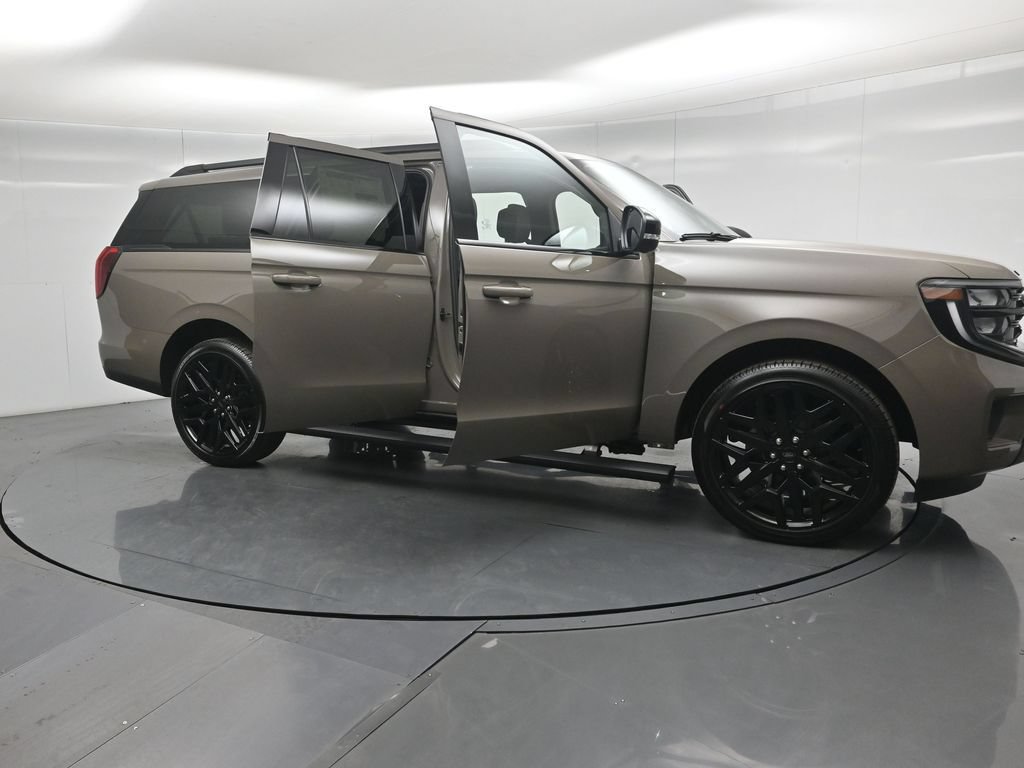 New 2027 Ford Expedition Max Platinum w/ Stealth Performance Package AWD/4WD image 31