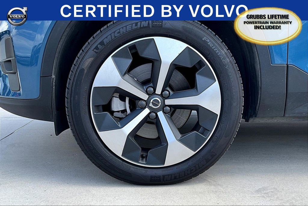 Used 2023 Volvo XC40 B5 Plus w/ Protection Package Premier image 12