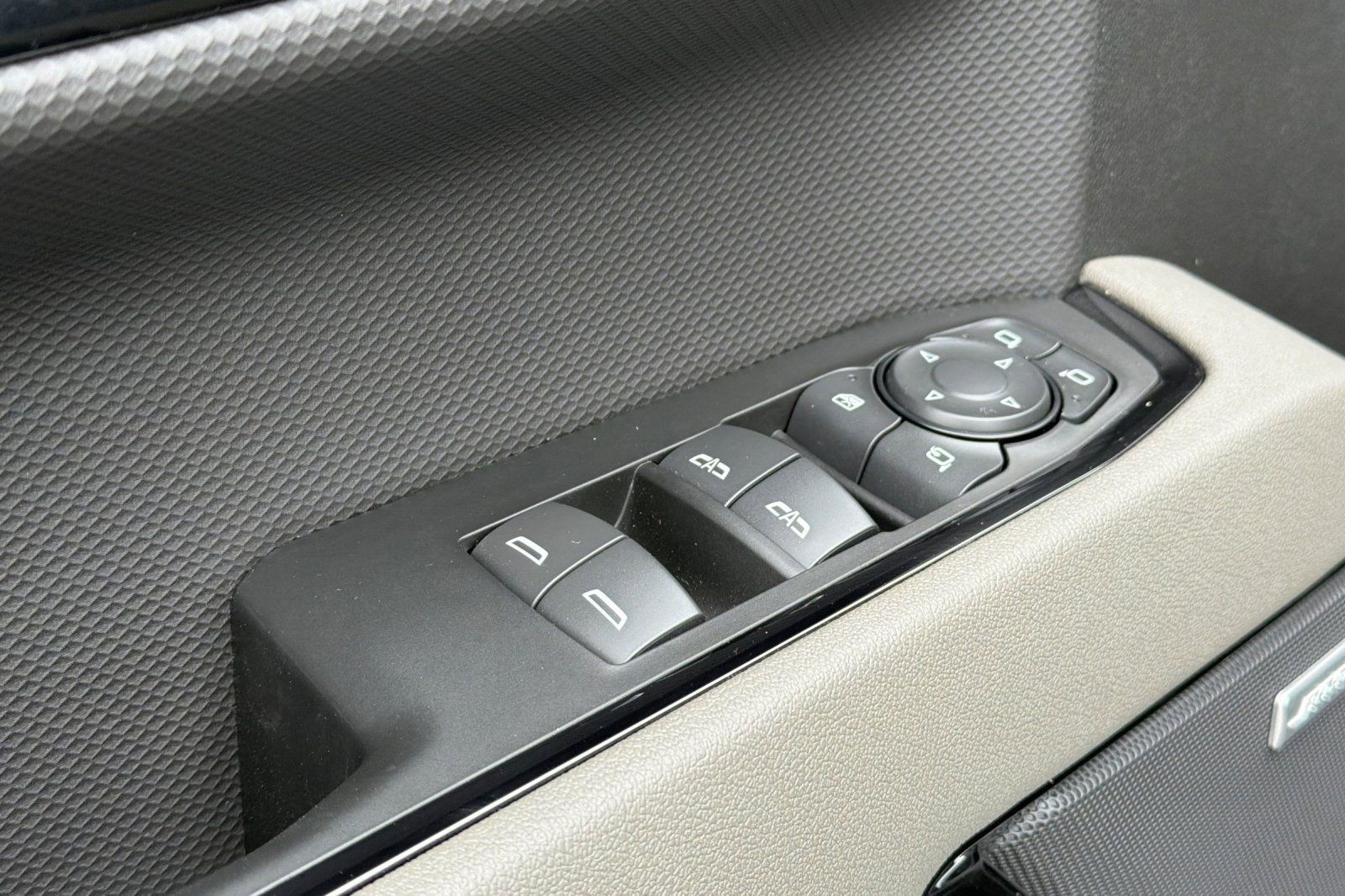 Used 2026 Chevrolet Silverado 1500 ZR2 image 11