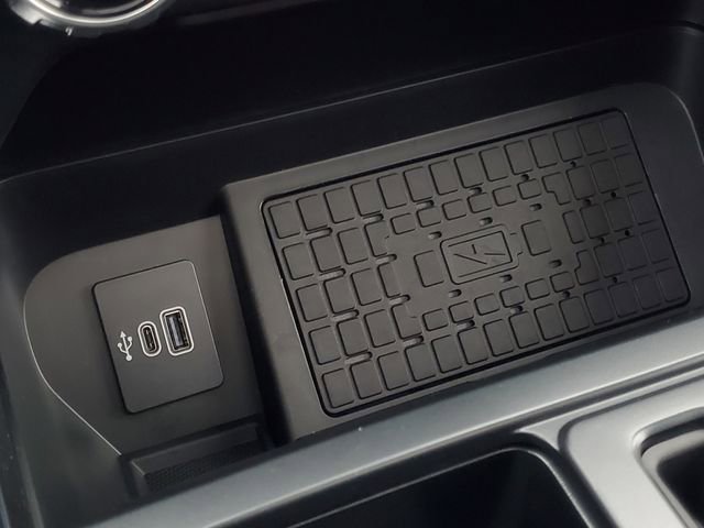 Used 2025 Ford F150 XLT w/ Equipment Group 303A High image 28