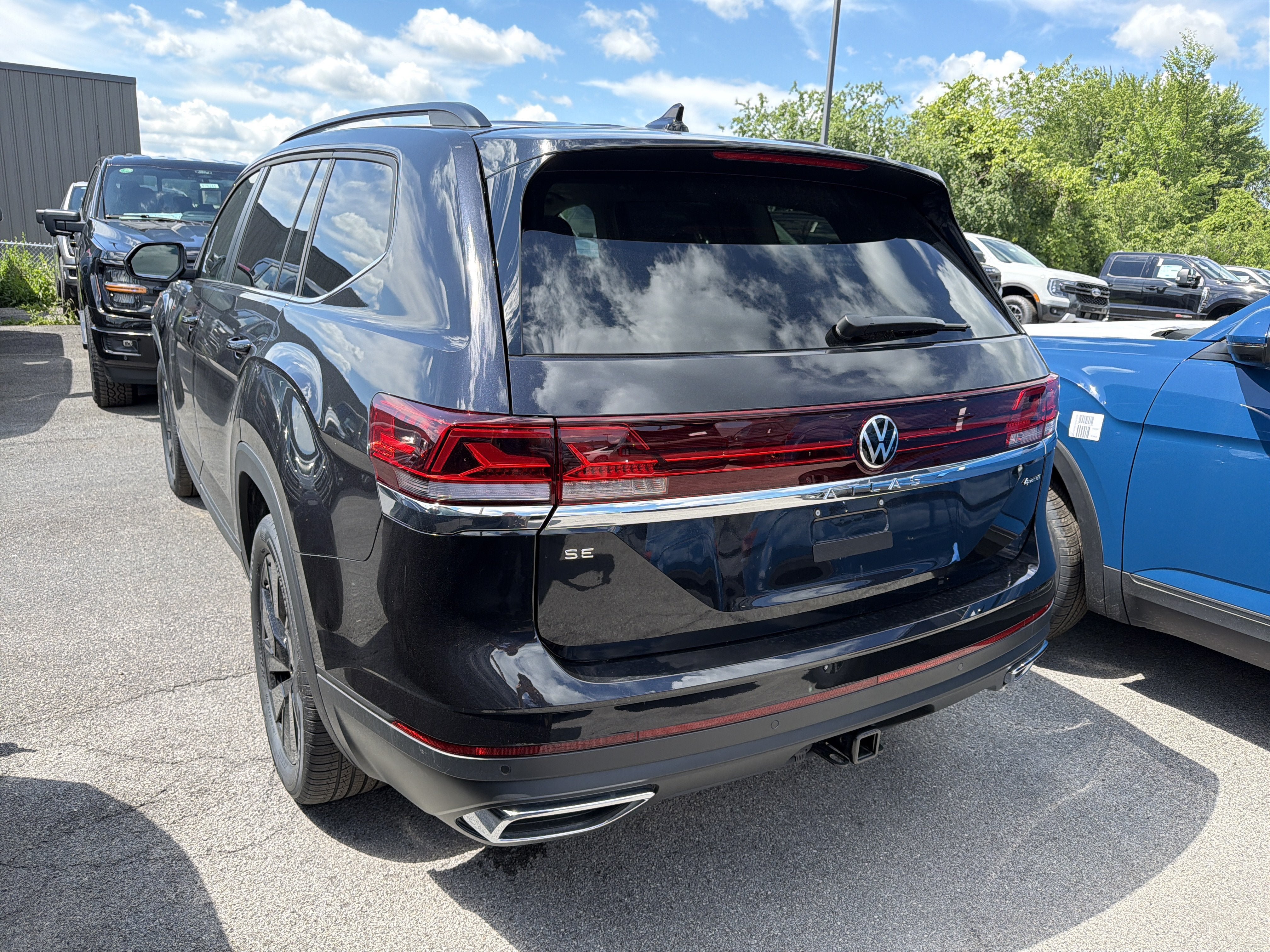 New 2026 Volkswagen Atlas SE AWD/4WD image 4
