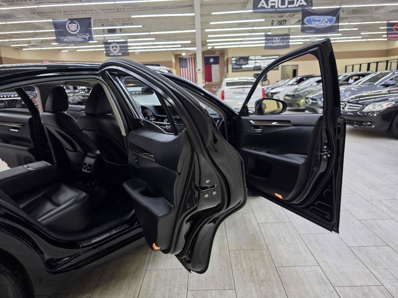 Used 2015 Lexus ES 350 w/ Luxury Package FWD image 14