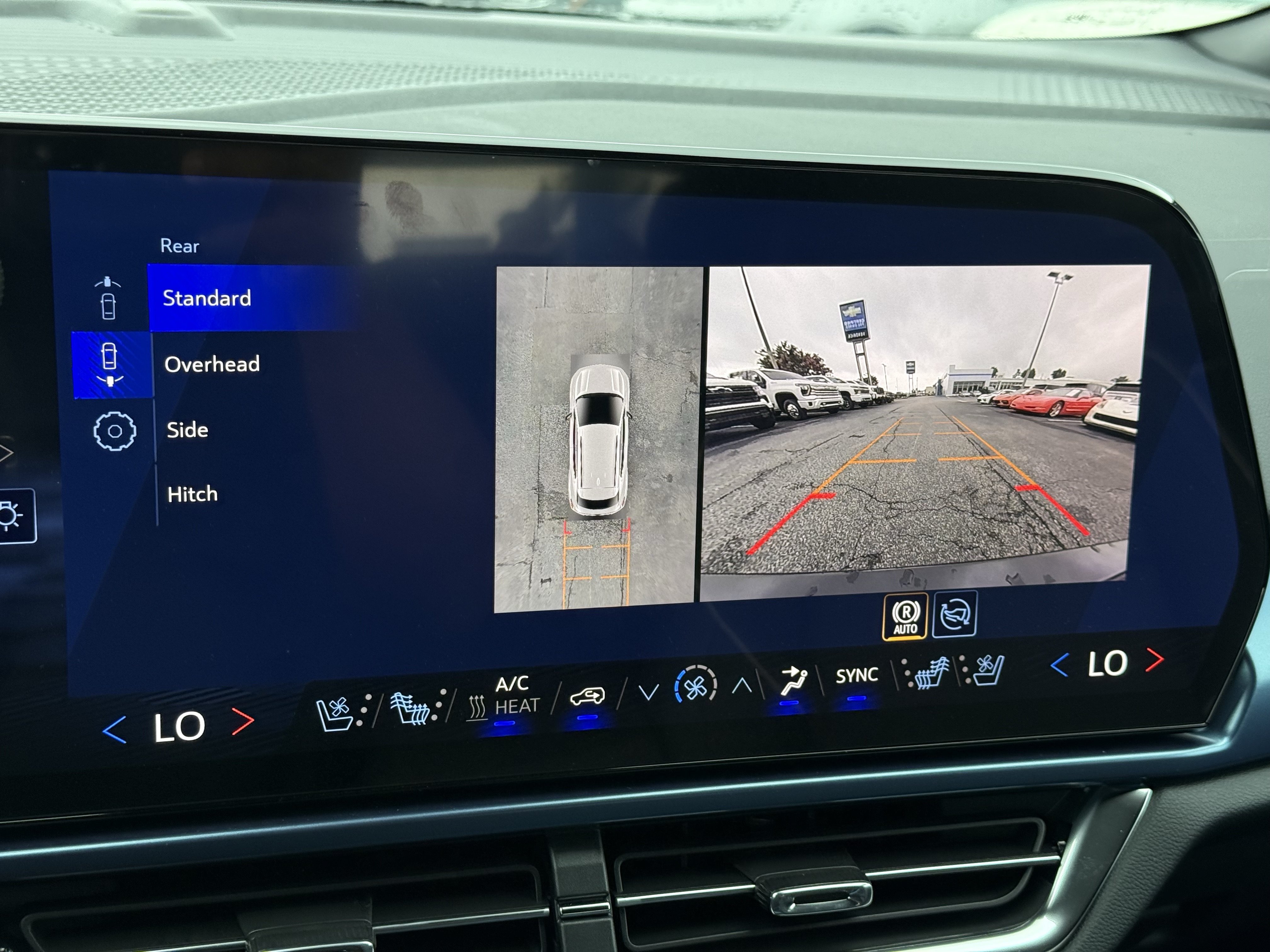 New 2026 Chevrolet Equinox EV LT w/ Convenience Package II FWD image 24
