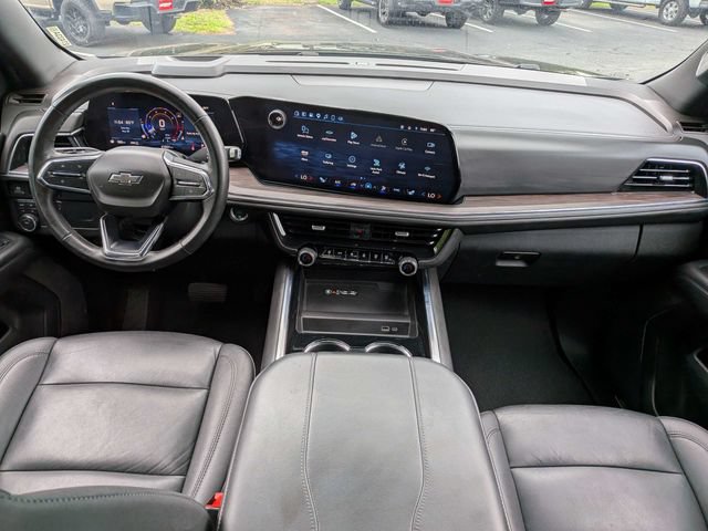 Used 2025 Chevrolet Tahoe Z71 AWD/4WD image 17