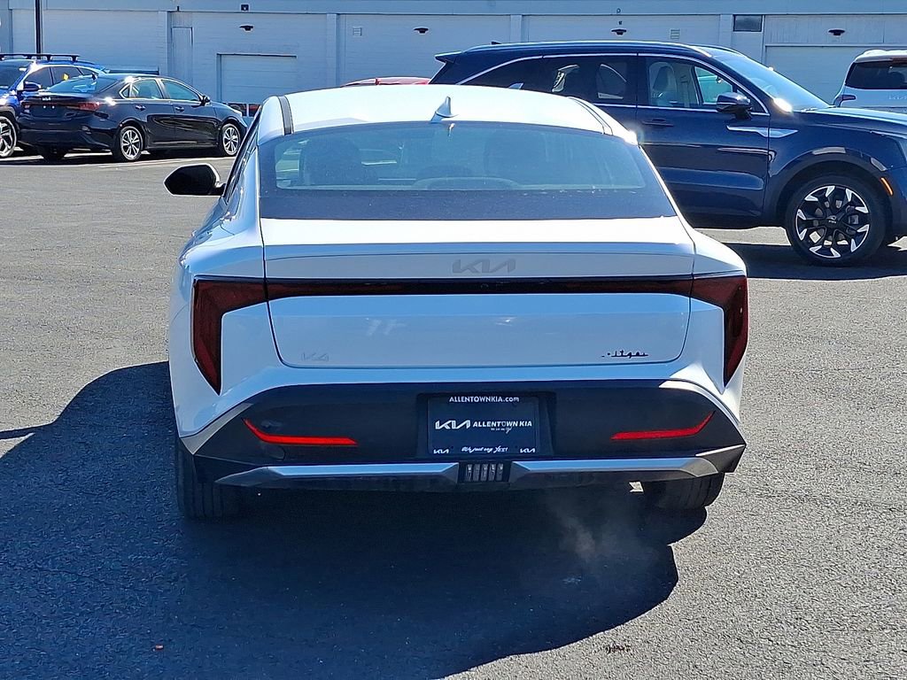 Certified 2025 Kia K4 LXS image 5