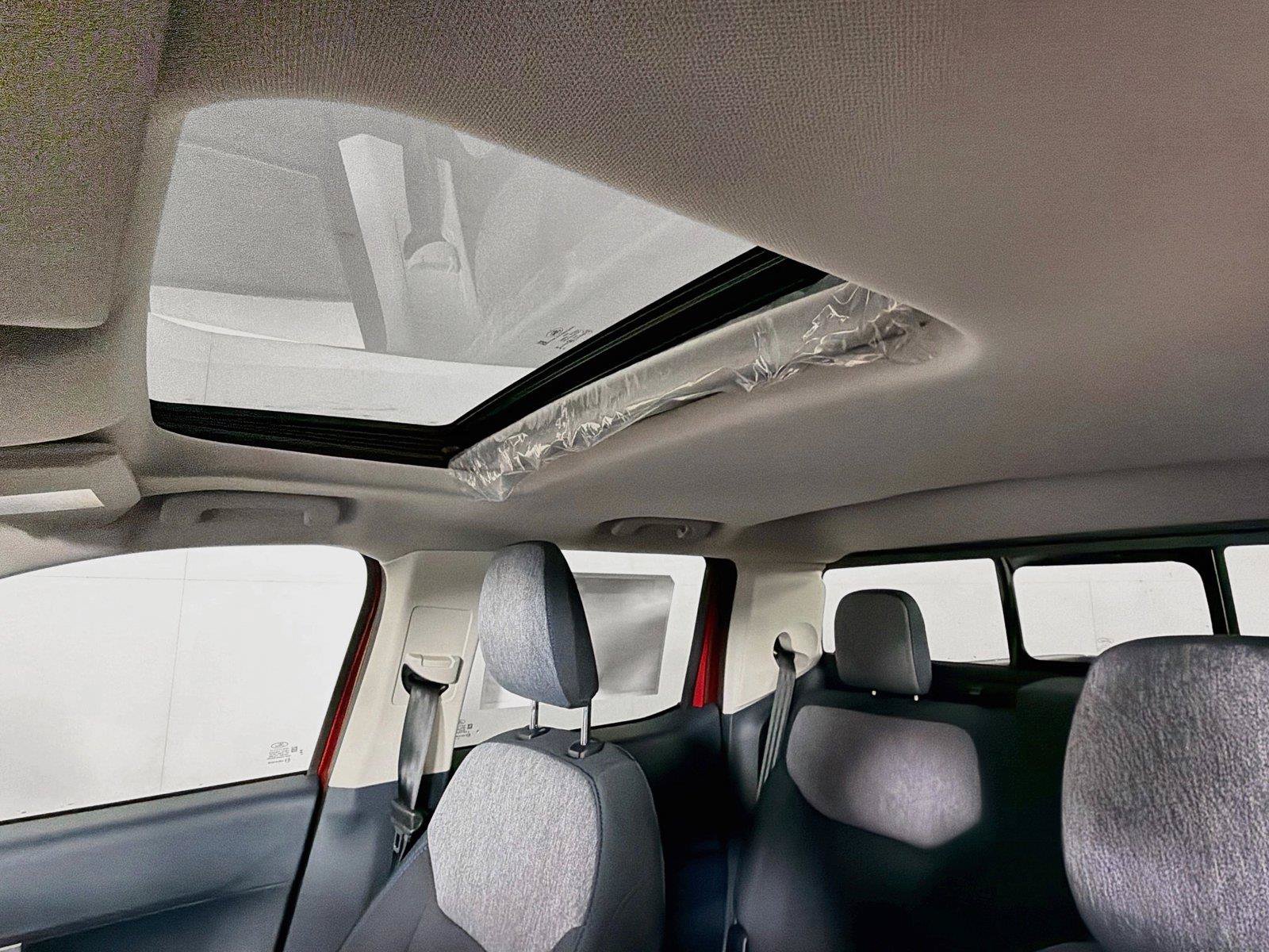 New 2026 Ford Maverick XLT w/ XLT Luxury Package FWD image 5
