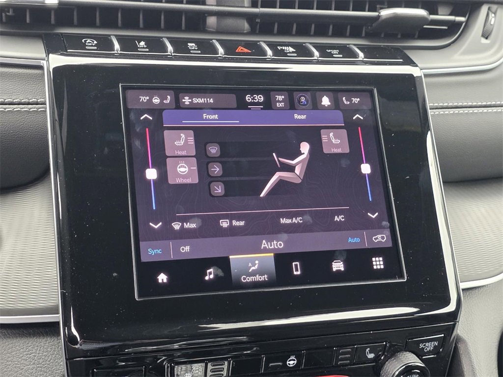 New 2025 Jeep Grand Cherokee L Altitude image 17