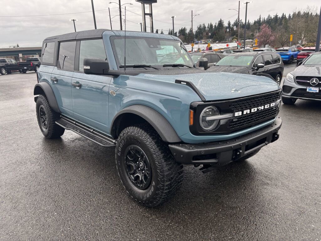 Used 2022 Ford Bronco Wildtrak image 3