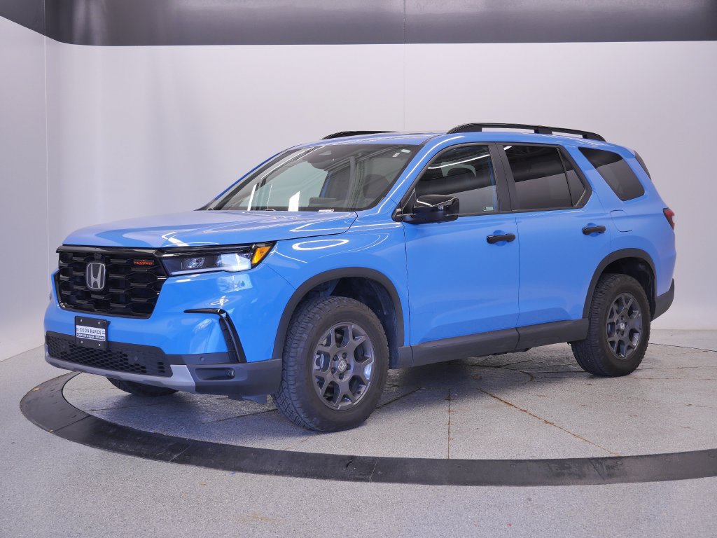 Used 2025 Honda Pilot TrailSport