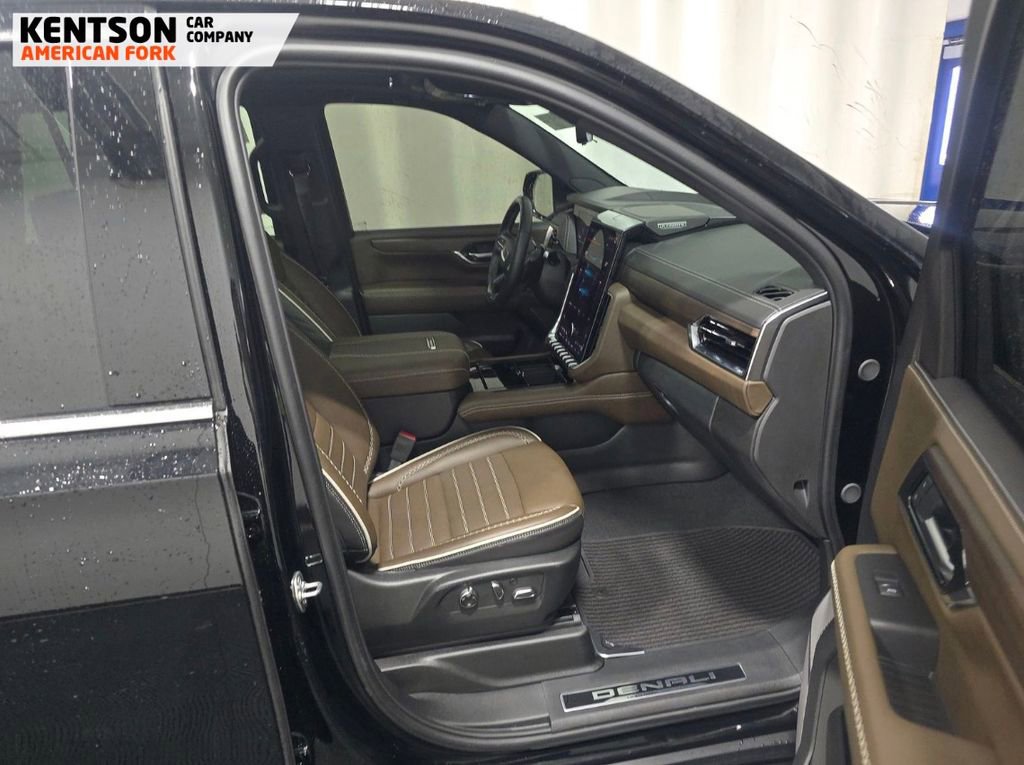 Used 2025 GMC Yukon Denali Ultimate w/ LPO, Floor Liner Package image 2