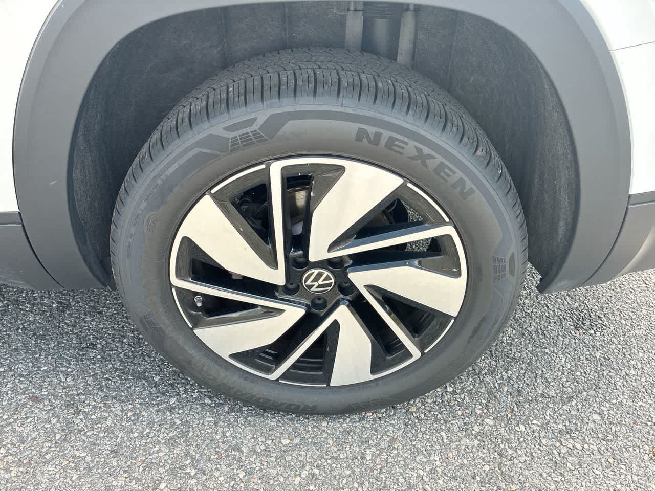 Used 2026 Volkswagen Atlas SE FWD image 31