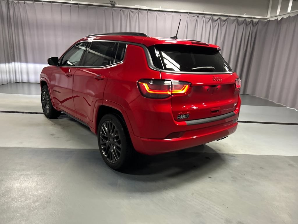 Used 2022 Jeep Compass Limited w/ (RED) Package AWD/4WD image 5