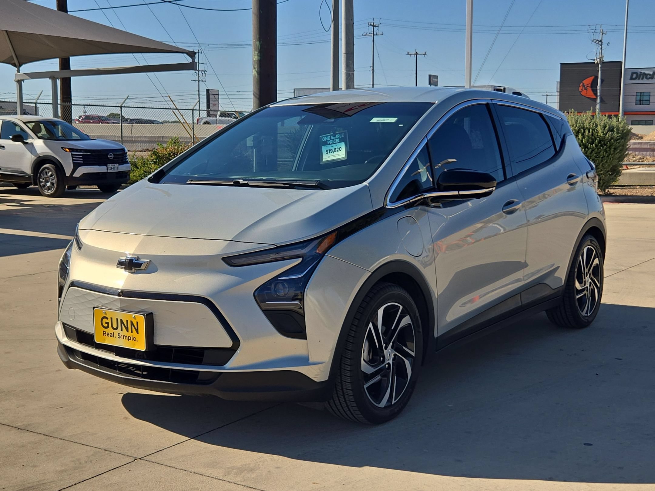 Certified 2023 Chevrolet Bolt LT w/ Infotainment Package FWD image 7