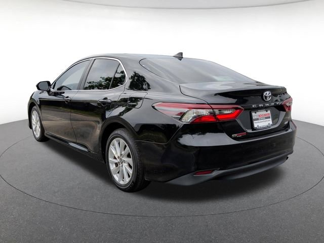 Used 2023 Toyota Camry LE FWD image 4