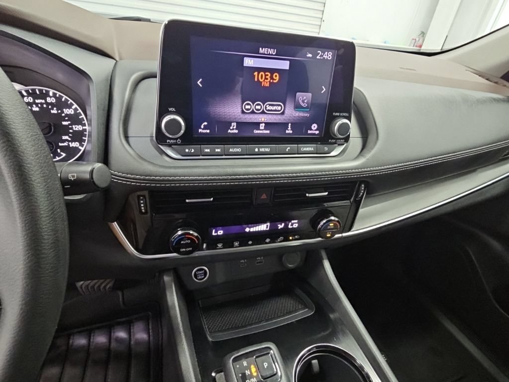 Used 2023 Nissan Rogue SV FWD image 14