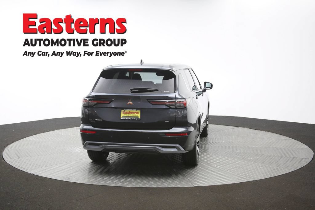 Used 2025 Mitsubishi Outlander SE AWD/4WD image 39