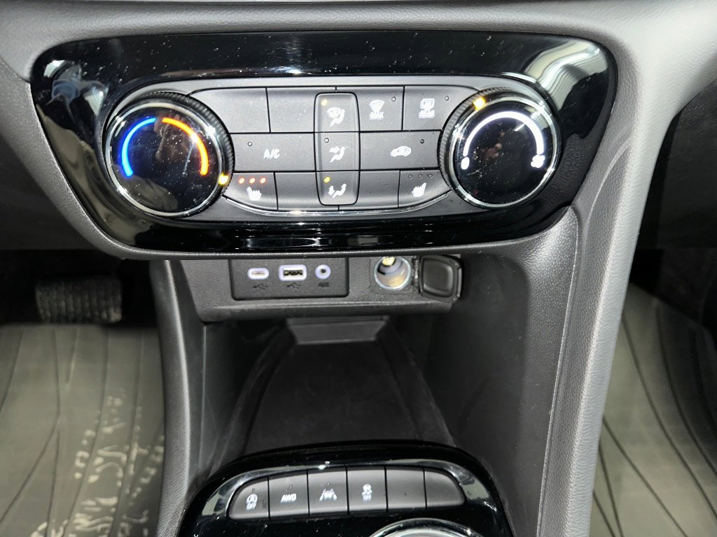 Certified 2023 Buick Encore GX Preferred w/ Cold Weather Comfort Package image 14