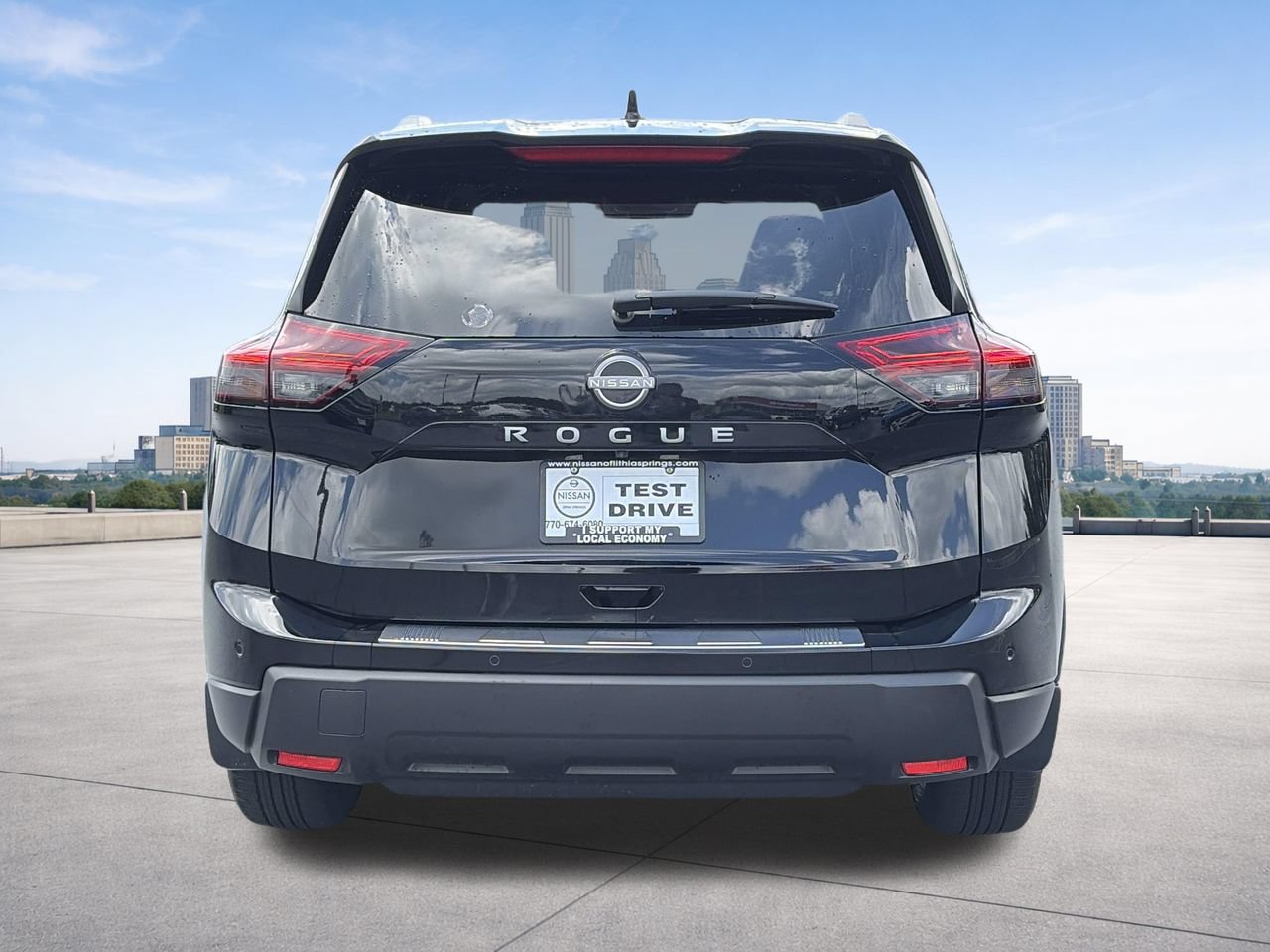 Certified 2025 Nissan Rogue SV w/ SV Premium Package FWD image 4