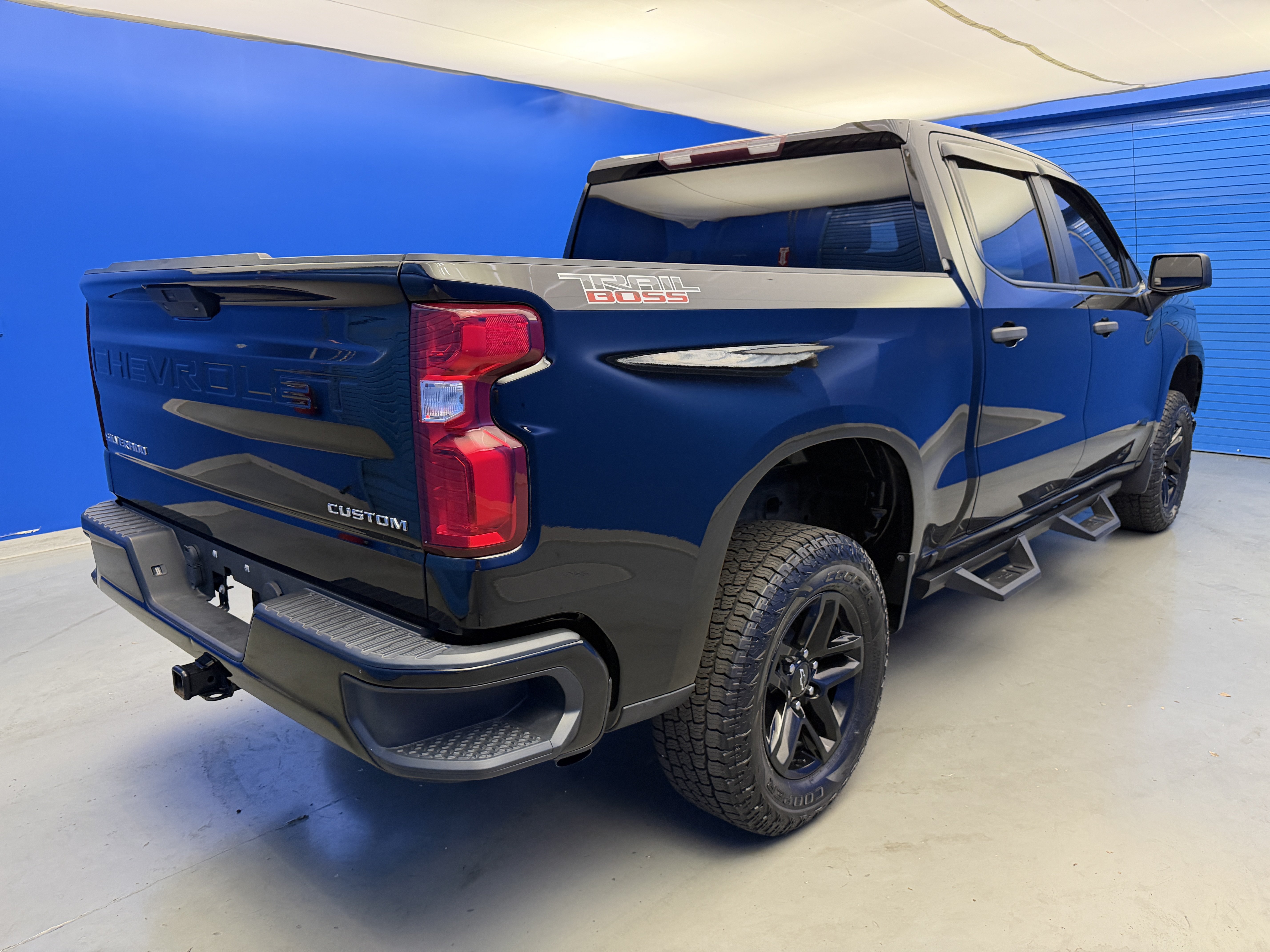 Used 2022 Chevrolet Silverado 1500 Custom Trail Boss AWD/4WD image 7