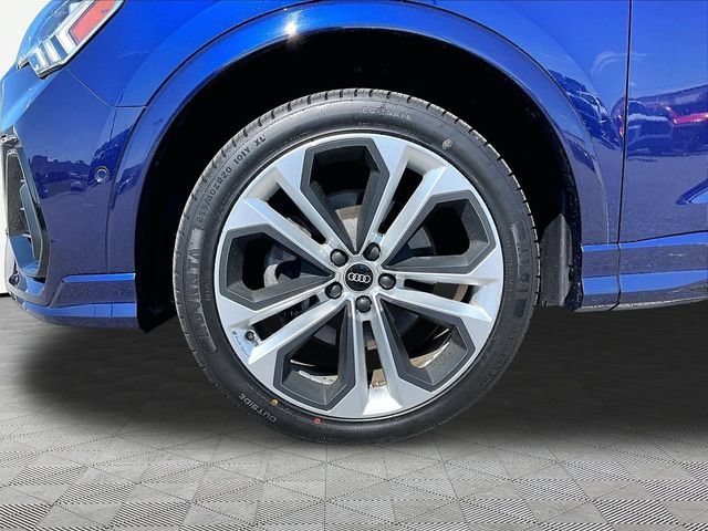 Used 2021 Audi Q3 2.0T Premium Plus w/ Premium Plus Package AWD/4WD image 7