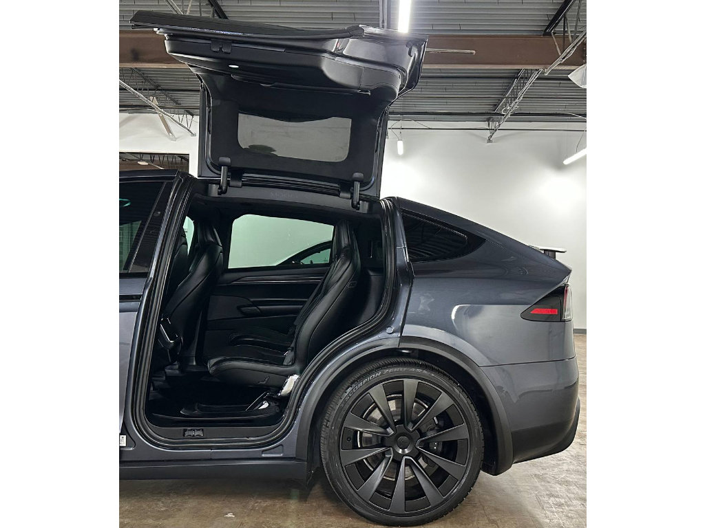 Used 2023 Tesla Model X Plaid AWD/4WD image 10