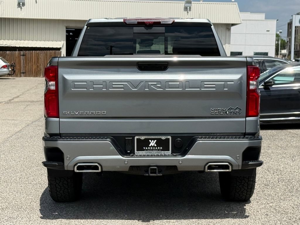 Used 2026 Chevrolet Silverado 1500 High Country w/ Technology Package image 12