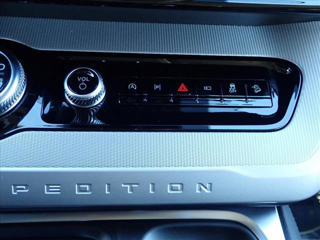 New 2026 Ford Expedition Active AWD/4WD image 18